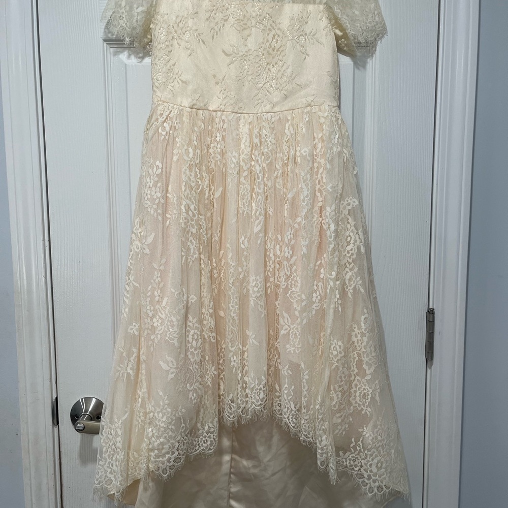 Cream High-Low Puff Sleeve Bridal Gown